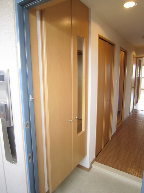 サニーソシア21の玄関