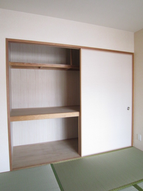 サニーソシア21のその他|和室　押入れ