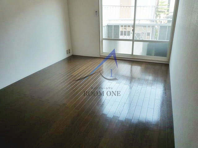 ツーセブンハイツの居間・リビング|洋室のお部屋です。