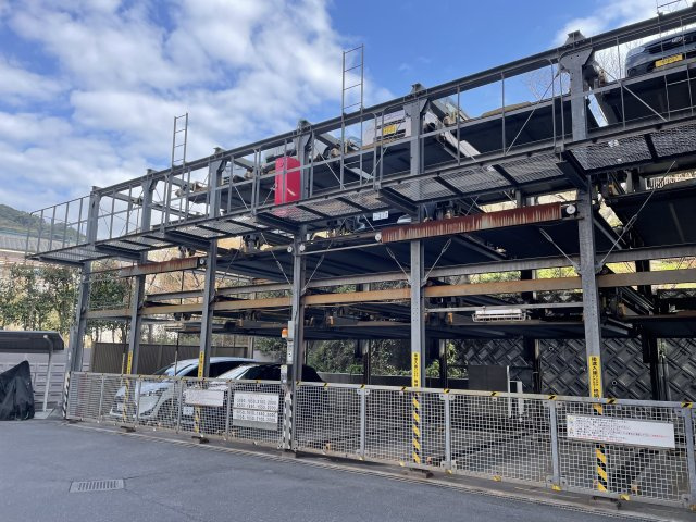 アルファステイツ清水町の駐車場|敷地内駐車場(機械式)の様子です