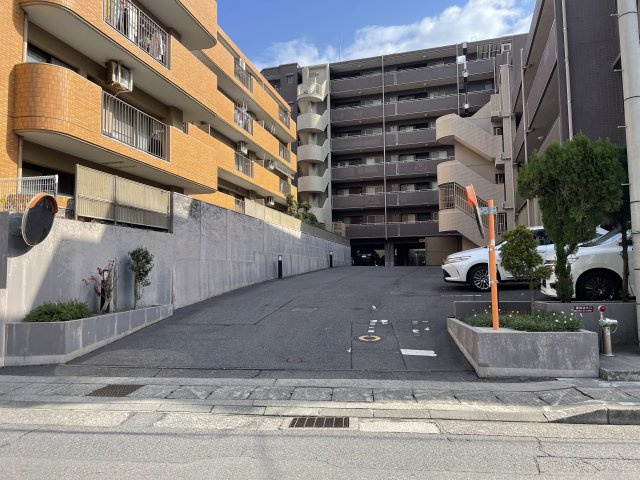 アルファステイツ清水町の駐車場|駐車場入り口付近の様子です