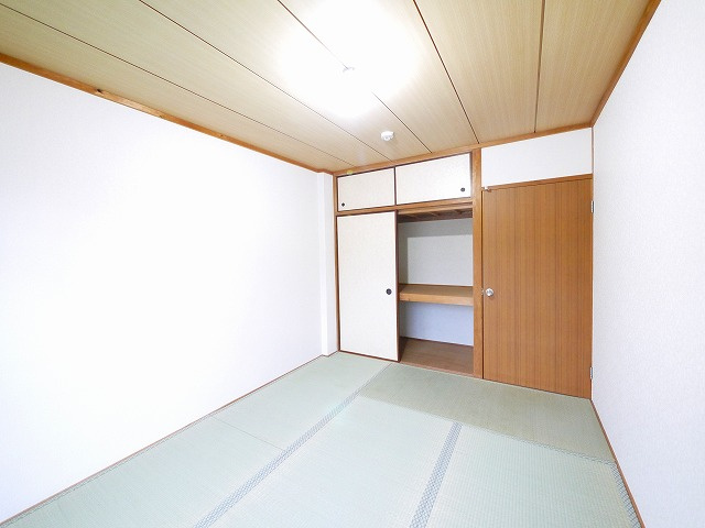 中村ハイツの和室