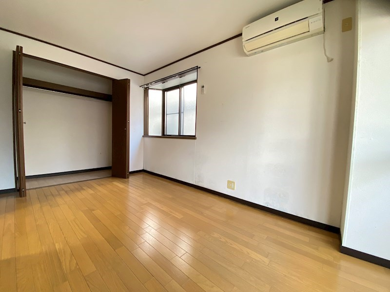 グランディア旗塚通の居間・リビング