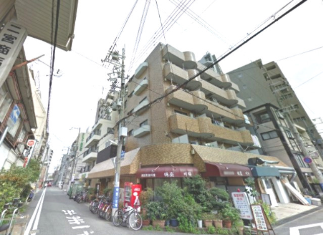 玉屋マンションの外観