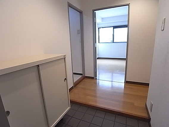 プリメーラリヨン2の玄関