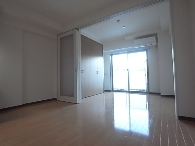 ルシェリア夙川の居間・リビング