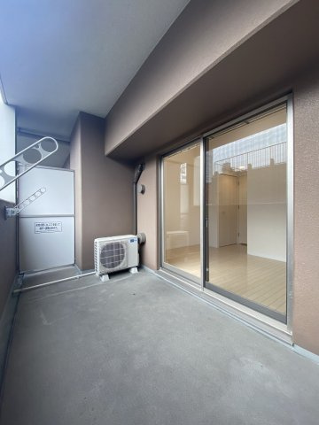 エステムプラザ神戸西Ⅴミラージュのバルコニー