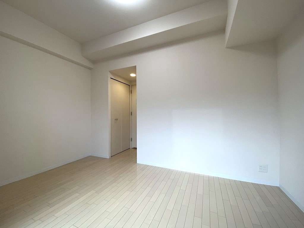 エステムプラザ神戸西Ⅴミラージュの居間・リビング