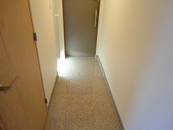 デルファーレ神戸三宮の玄関