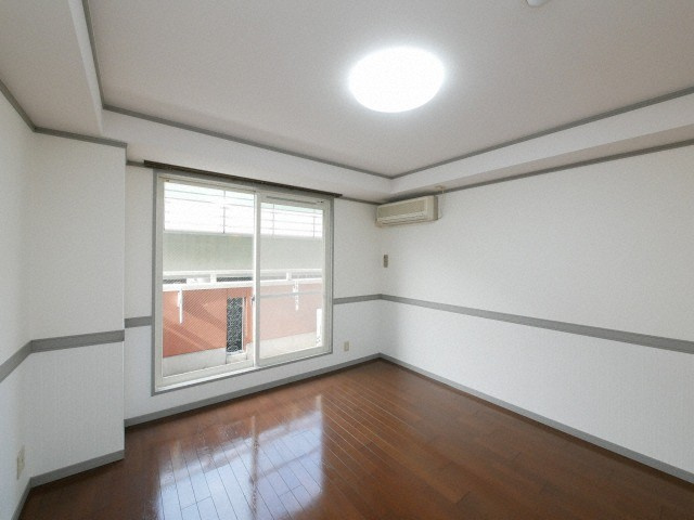 大阪市中央区材木町の賃貸マンションの居間・リビング