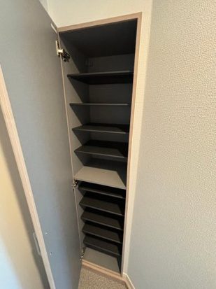 リアル北久里浜パークテラスⅠの収納|シューズボックス付き♪