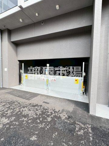 東京マンションの駐車場