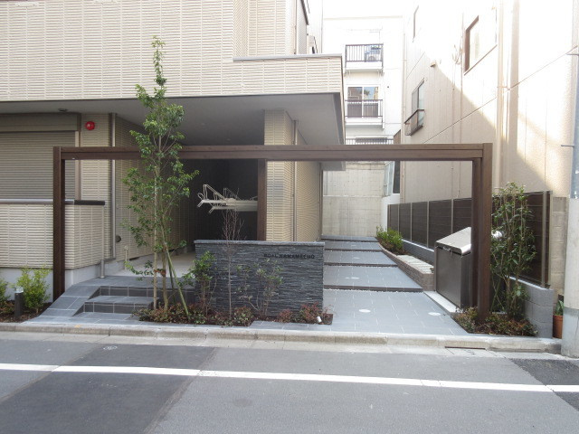 ロフル要町のエントランス|★エントランス★