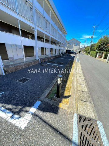 コトブキの駐車場