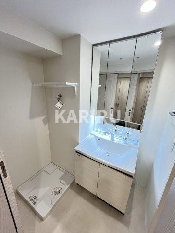 コンフォリア・リヴ京橋の洗面所