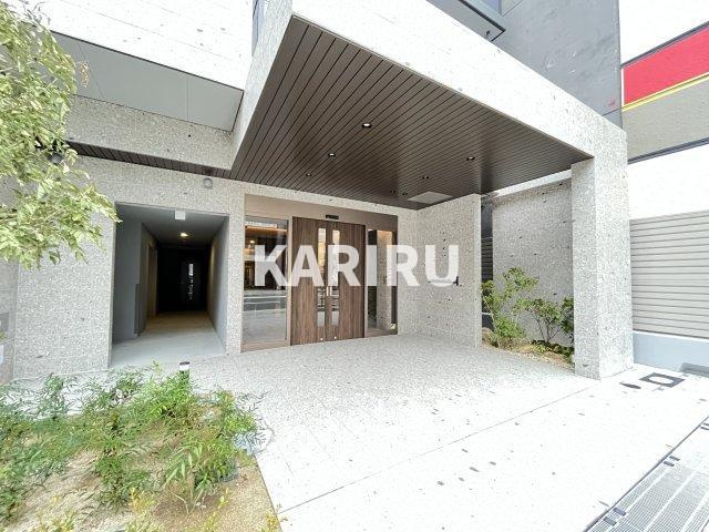 コンフォリア・リヴ京橋のエントランス