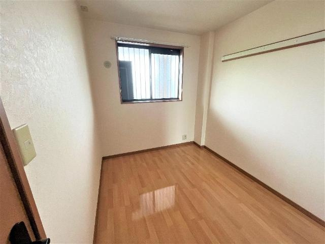 【寝室】 | ウエストレジデンス | 寝室