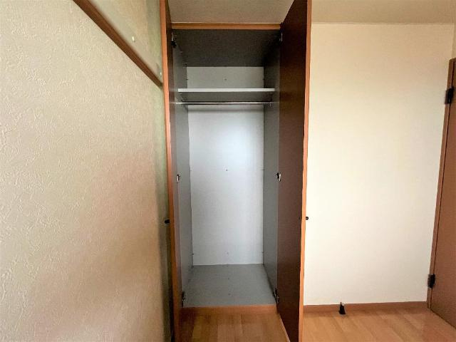 【収納】 | ウエストレジデンス | 寝室クローゼット