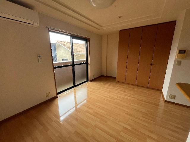 【居間・リビング】 | ウエストレジデンス | リビング