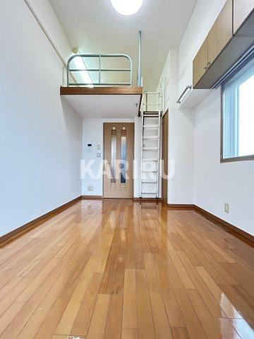 エステムコート大阪城前OBPリバーフロントの居間・リビング|同物件別部屋の写真です