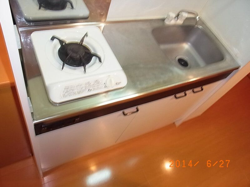 Ｎｅｕｅ　Ｂｕｒｇ東十条のキッチン