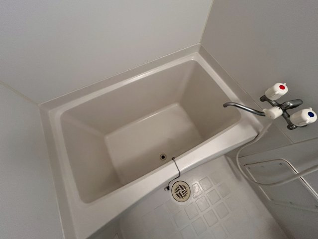 嵜本レジデンス福島の浴室