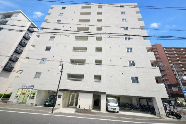 嵜本レジデンス福島の外観