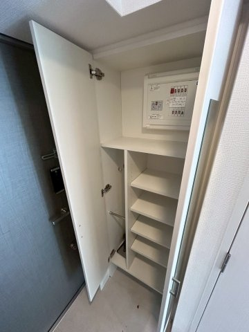 エスリードレジデンス大阪福島シティウエストの収納