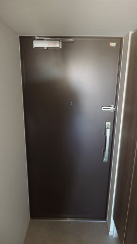 GENOVIA草加の玄関