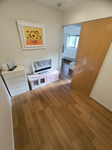 【洋室】 | ワイムティハイム | 暖かいひだまりを全身で感じ取れる室内。