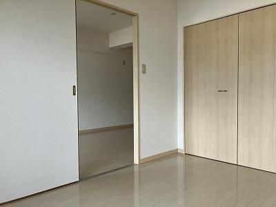 桜レジデンシャルの居間・リビング