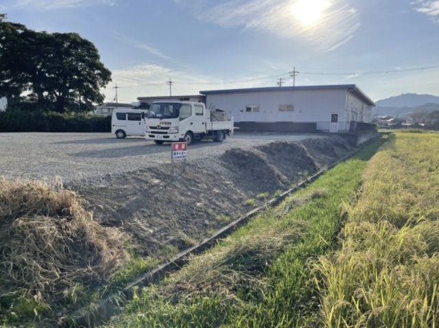 甲賀市甲南町野田の事業用地の外観