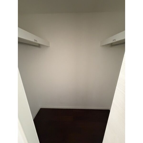 ヒルクレストELGRAND大江の収納