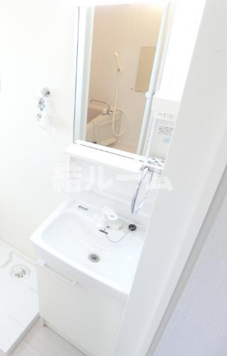 練馬区石神井台７丁目のアパートの洗面所