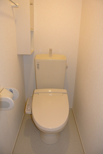 クヴェレのトイレ|その他