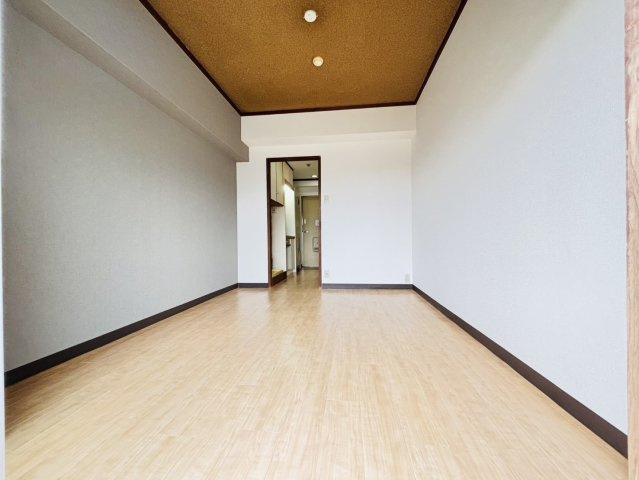 アールズプレイス二日市の居間・リビング|別号数タイプ