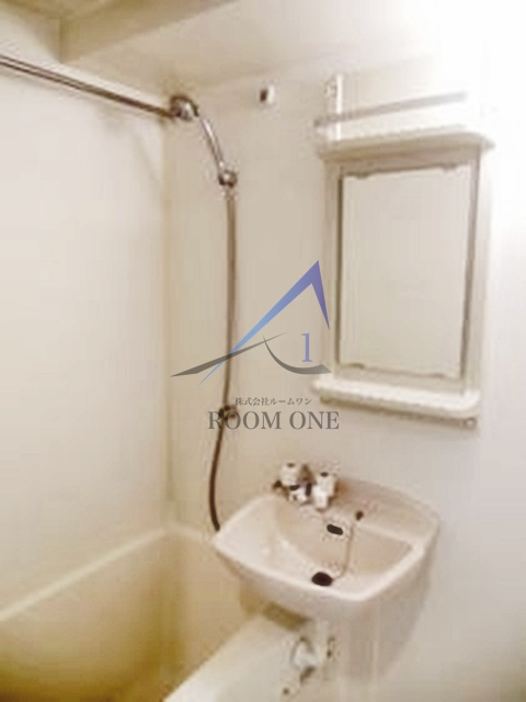 ガラ・シティ笹塚駅前の浴室|お風呂です。