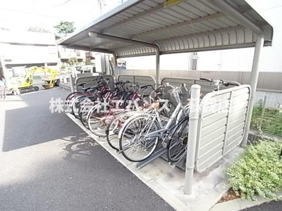 【その他共用部分】 | ヴィレッジゲート亥鼻 | 屋根付きの駐輪場完備です