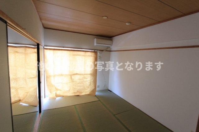 コンフォール高蔵寺の和室