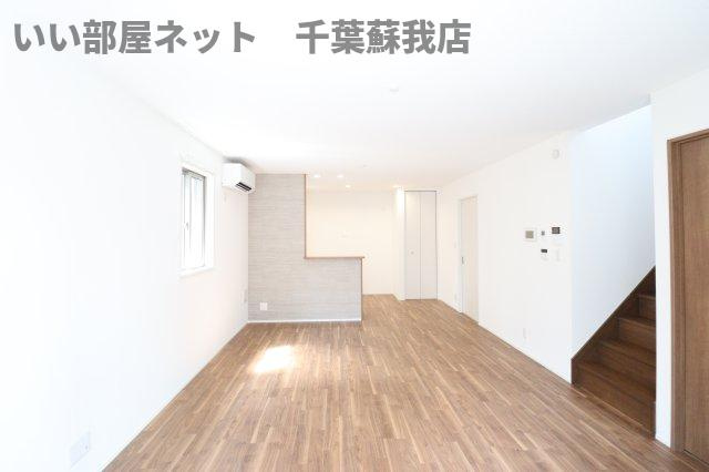 ヴィラ　ウィスタリア　Ｂ棟の居間・リビング