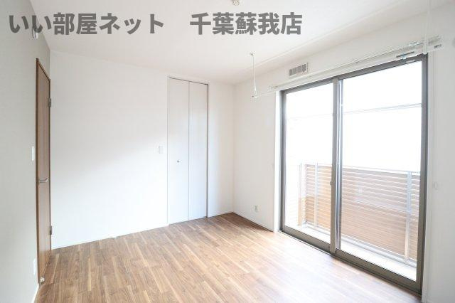 ヴィラ　ウィスタリア　Ｂ棟の居間・リビング