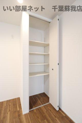 ヴィラ　ウィスタリア　Ｂ棟の収納