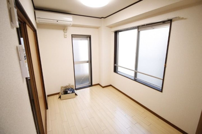 【居間・リビング】 | ハイツローズマロー