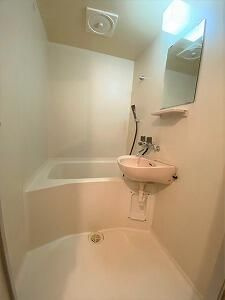 洋光台コープ今井の浴室