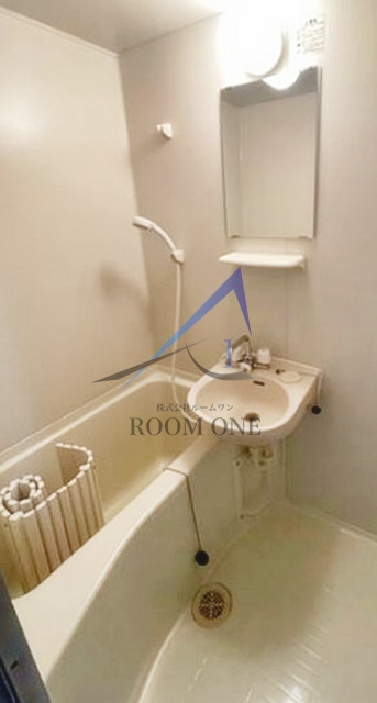 メゾン　マレヴォワールの浴室|お風呂です。