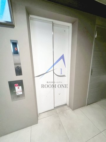 B City 高田馬場 alivie