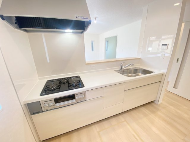 『八王子市新築戸建て』八王子大楽寺町147-5【仲介手数料無料】　３１期のキッチン|～仲介手数料無料☆八王子ひなた不動産～八王子市大楽寺町　新築戸建て