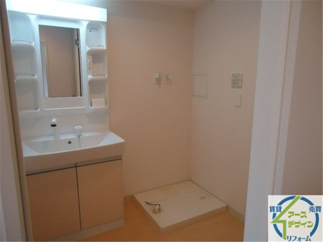 ラピスライフの洗面所|パース写真