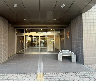 【エントランス】 | 清廉とされたエントランスになっています。