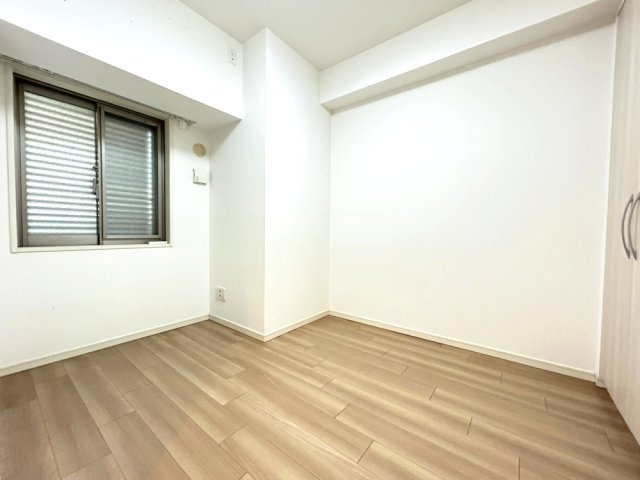 千里中央エアヒルズの居間・リビング|2階ですが眺望も良好です。（撮影時、大規模修繕中）